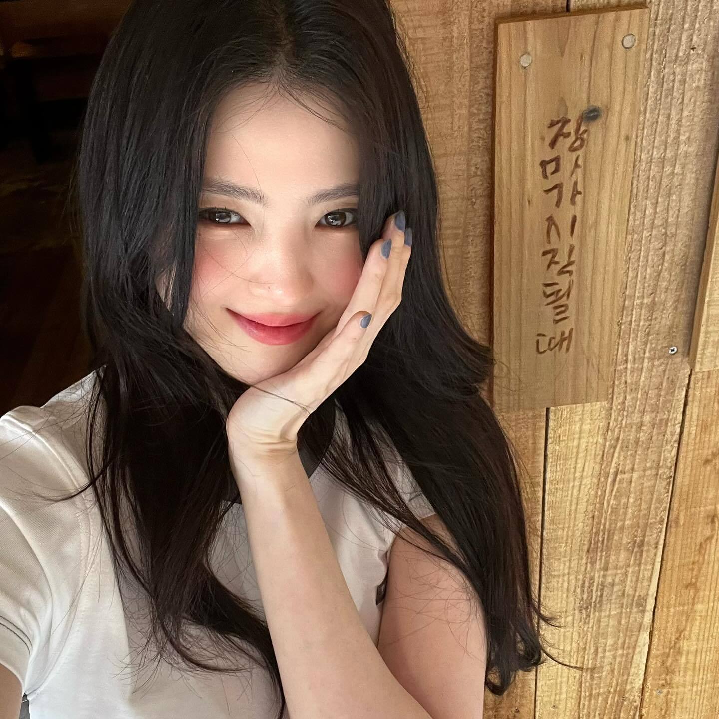 韩素希 ins更新💐 ​​​
