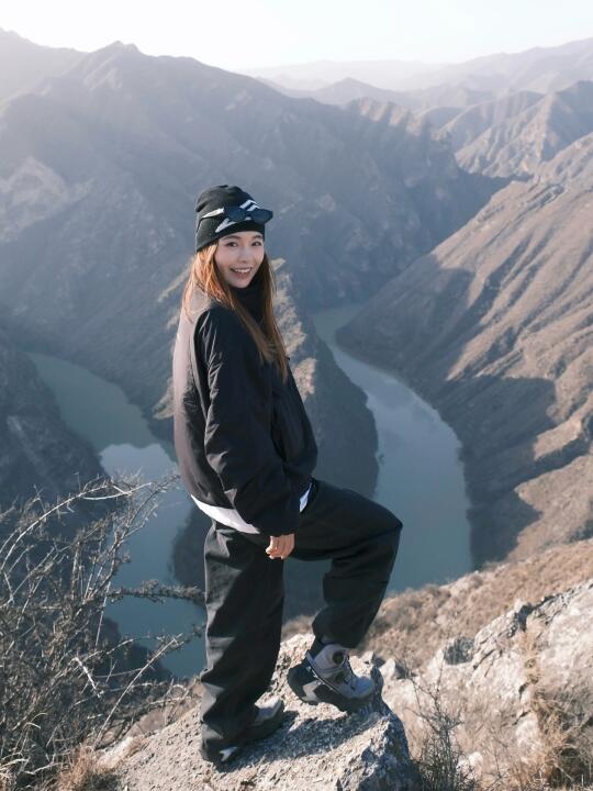 在山上狠狠get到了YAN系美学！