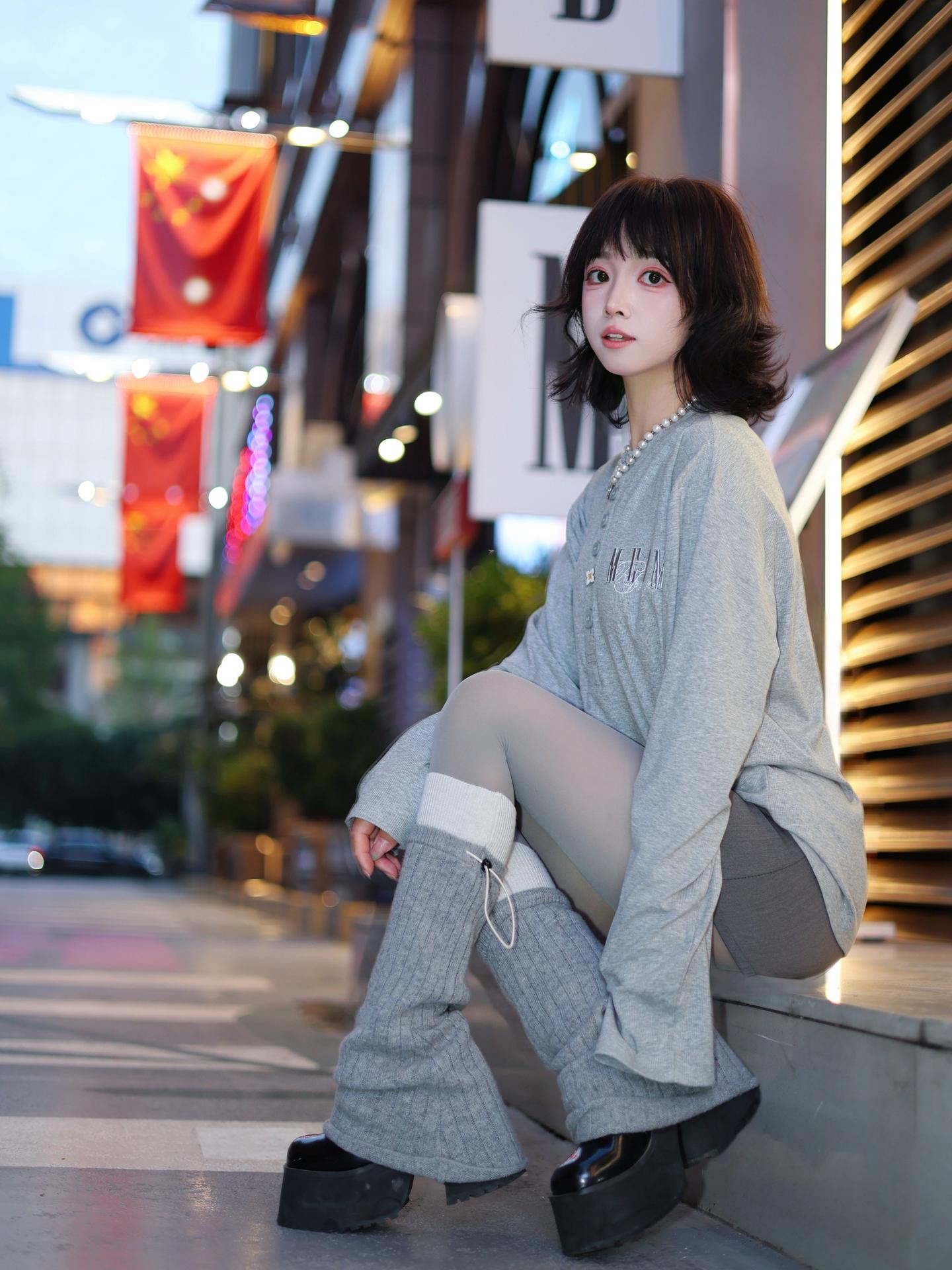 心脏砰砰跳💓。