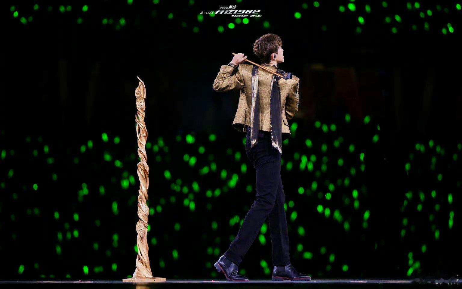 张杰16场鸟巢演唱会收官发文24天16场连唱封神，一年鸟巢28场双项世界纪录解锁