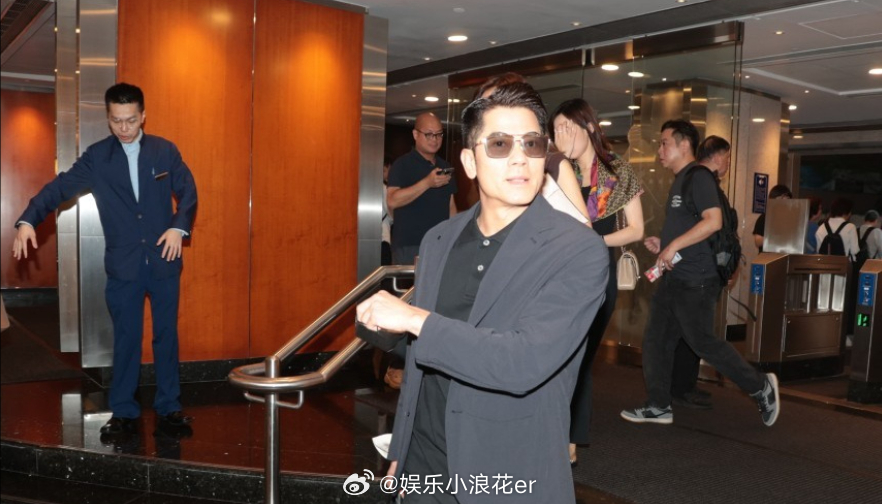 郭富城回应方媛三胎怀儿子郭富城说不知道方媛三胎怀儿子 据港媒，昨日出席活动被问方