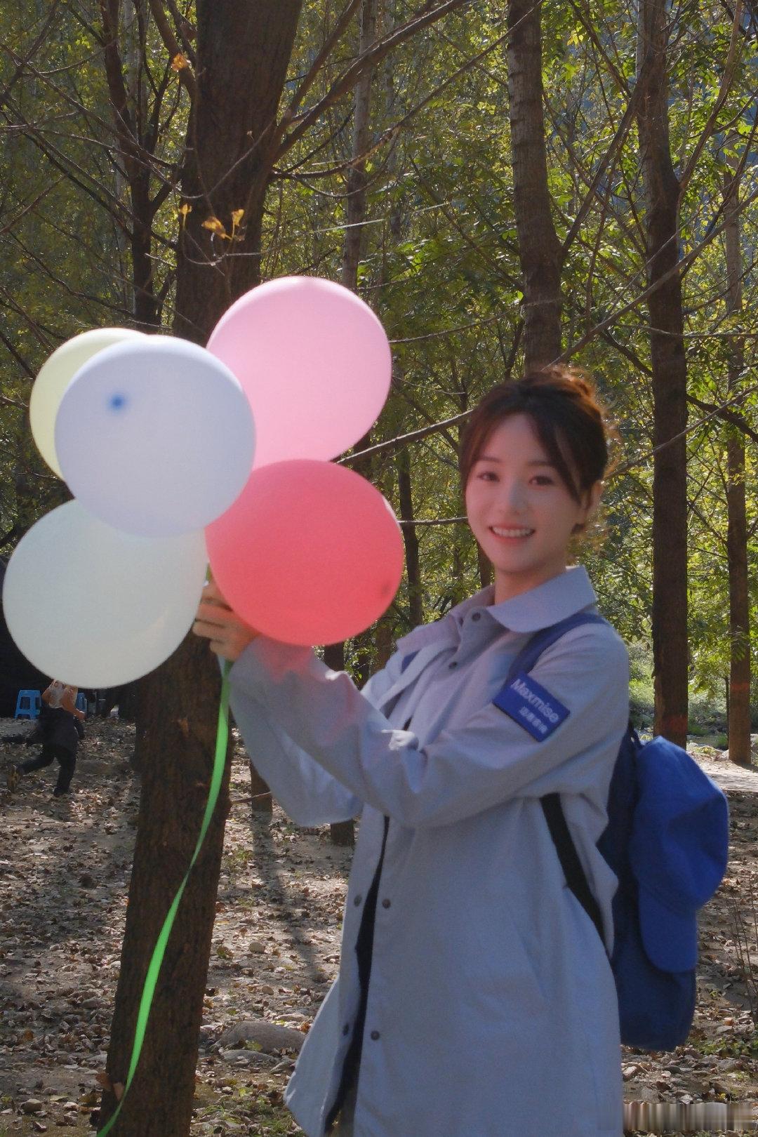 赵今麦胡意旋有点暧昧了赵今麦胡意旋你们根本没喝中药女孩你们好好 ​​​