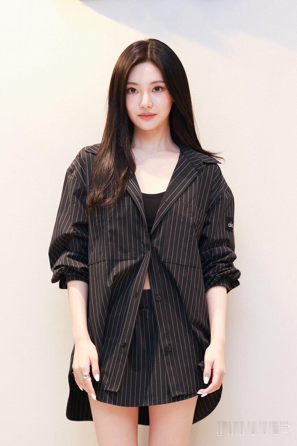 那就all black一辈子吧….宁艺卓（每次allblack穿搭都会被美到🖤