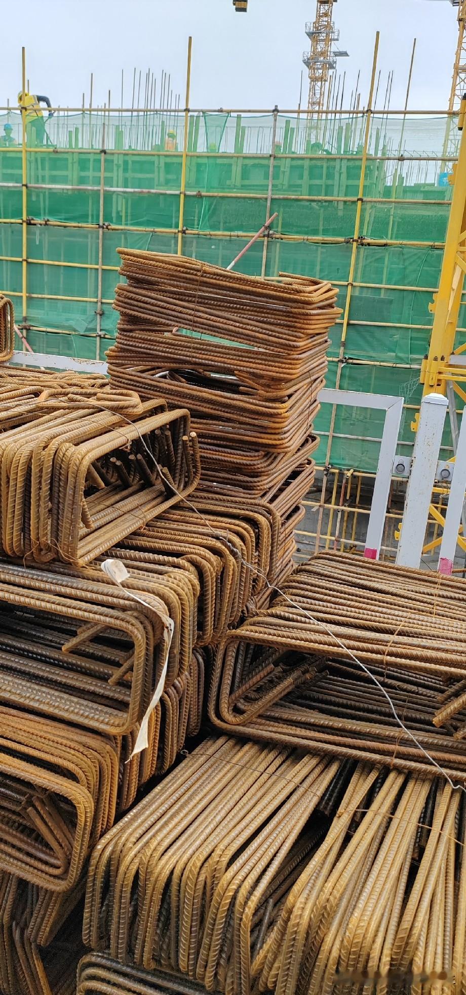 干工地钢筋工心里得拎清，就算手艺、经验胜过领班，懂得比他还多，也别当面逞能出风头