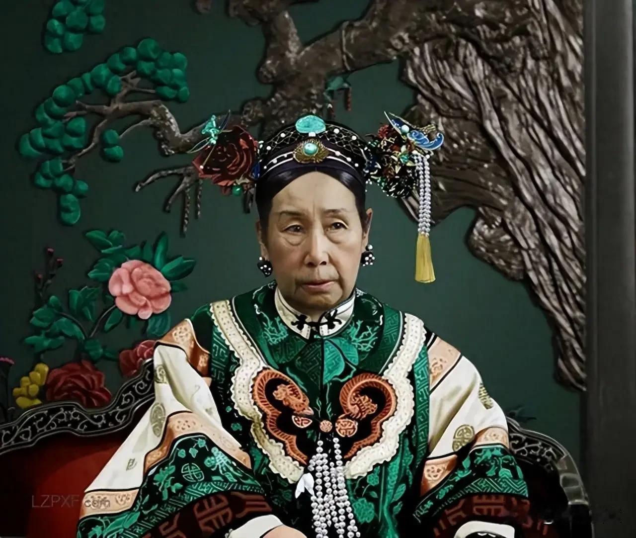 一段时间以来，网上骂慈禧，骂赵构的此起彼伏。
不知道为何，八百年前的人物，为何又