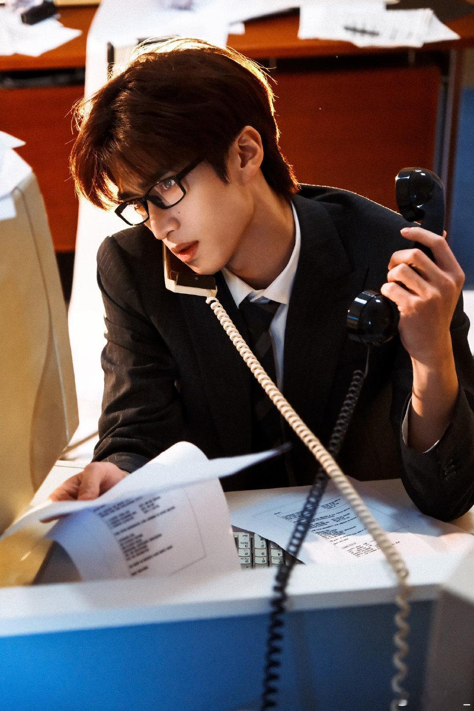 张康乐 zkl张康乐47 当太阳升起时，我们都要比昨天更幸福