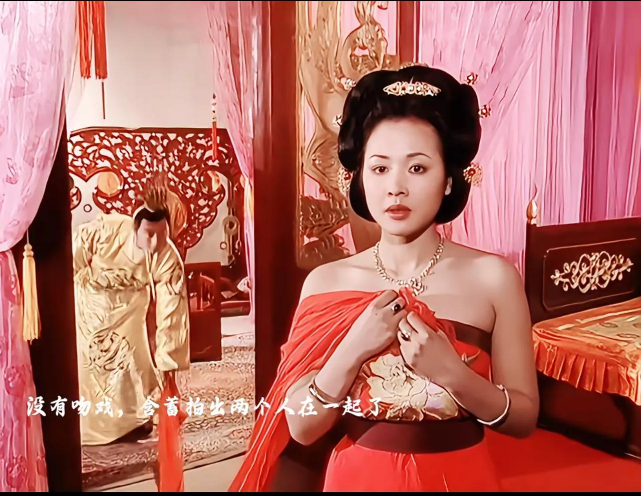 以前的剧真大胆，唐朝美人的服饰，不但要飘逸，还要露的恰到好处，少一分不足，多一分