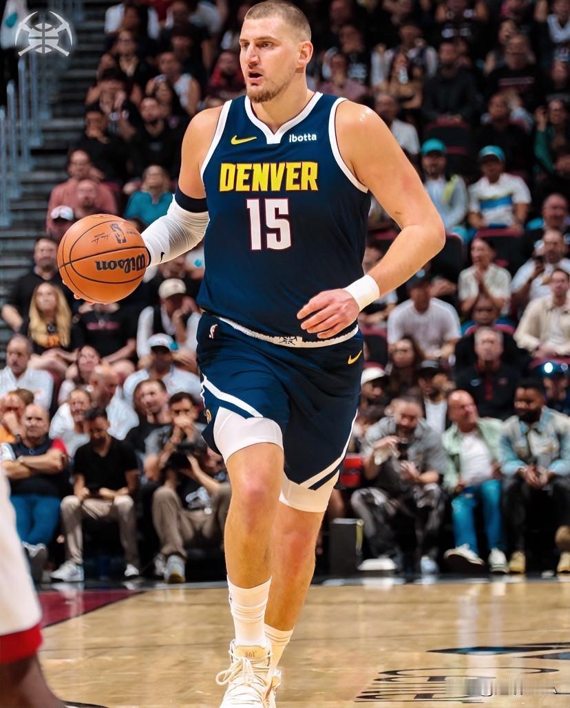 一觉醒来！NBA传来了3个不得不说的重磅消息：

第一，约基奇已经开始投篮训练，