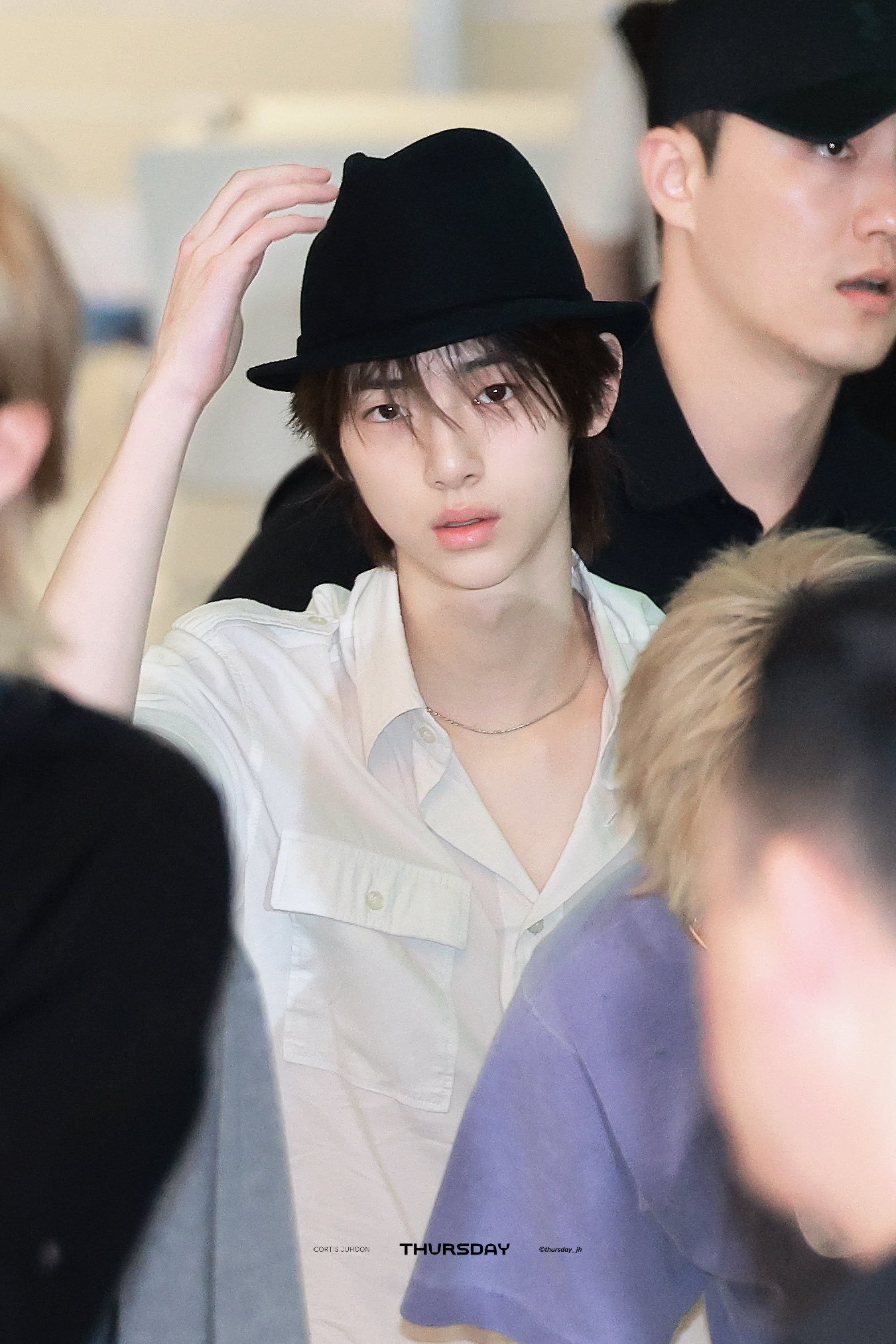 260627 ICN到达🎩🖤 /thursday_jh 