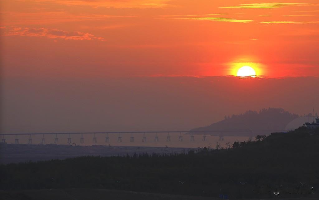 ［有福之人千人恨，无福之人恨千人］的出处及扎心现实
 
“兄弟，后面有好多人说你