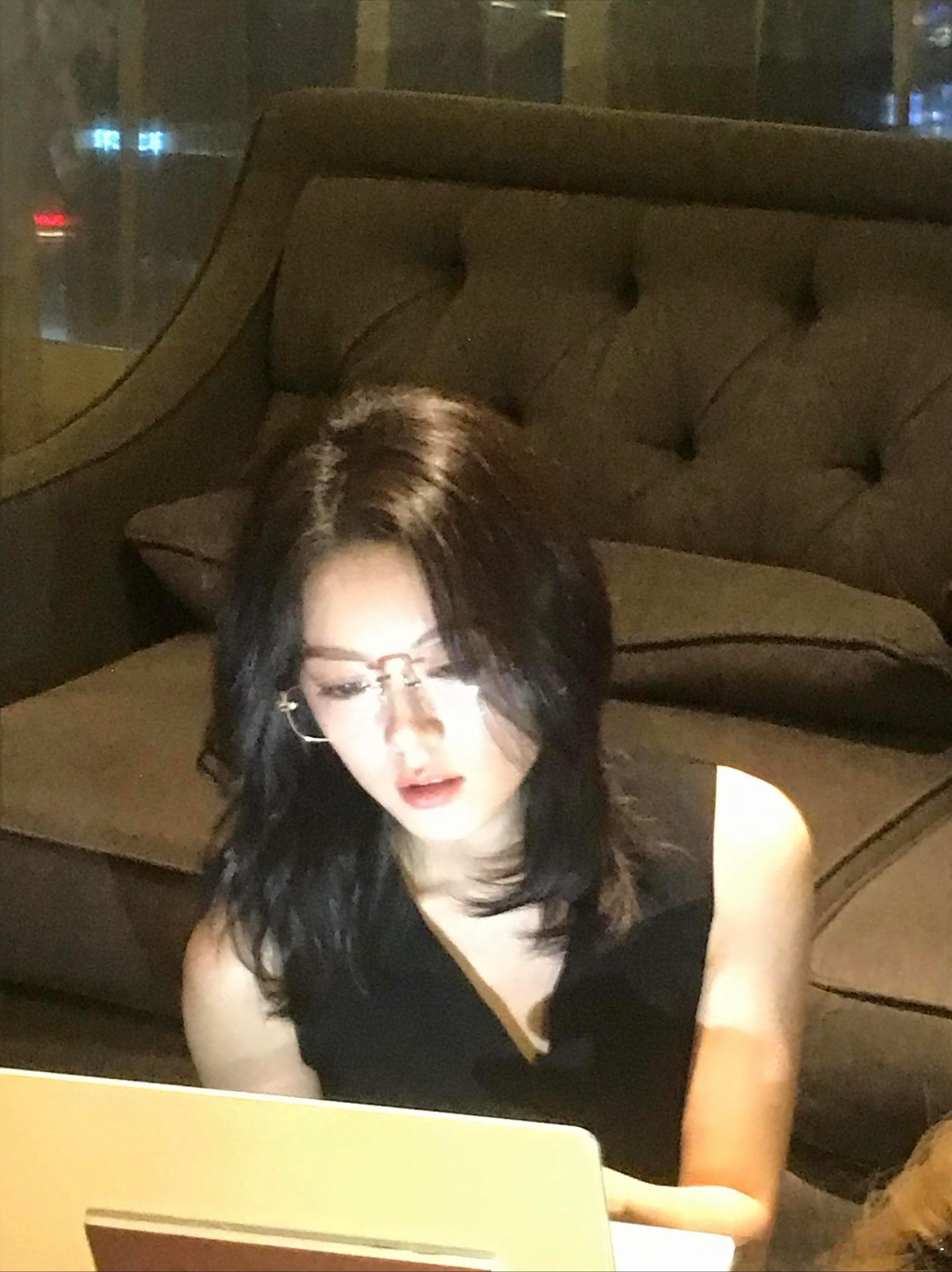 仅用0秒就接受了赵今麦魏大勋cp徐迟遇到难题不会第一时间等待救援，优先独立寻找破