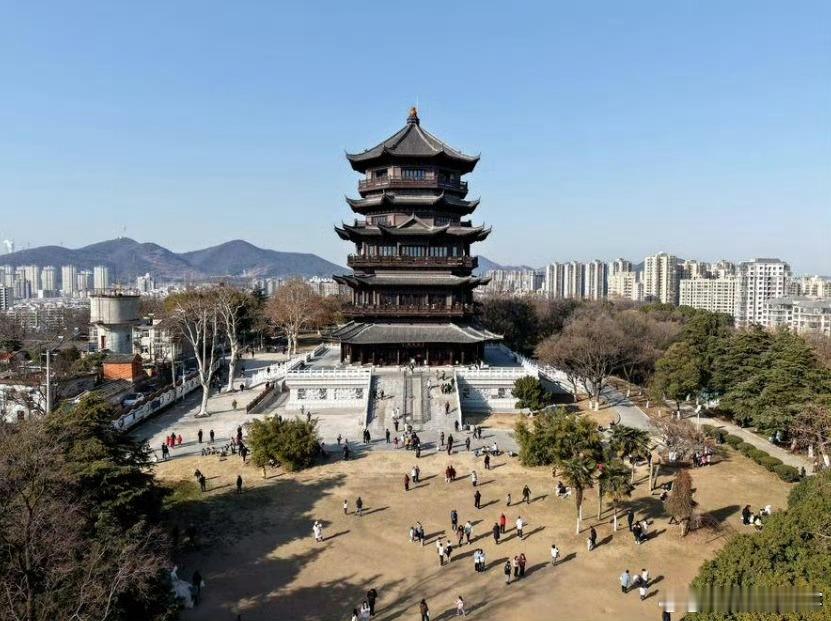 【 安徽巢湖文昌阁正式对外开放 】2月9日，记者从安徽巢湖市文化和旅游局了解到，