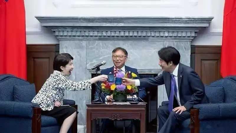 这照片一出，高市早苗在华彻底凉透！战时彻底清算日本