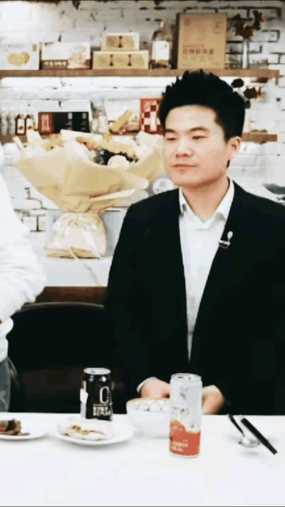 董宇辉这一拜，“西天取经”从0⃣️开始！

1、董宇辉离开东方甄选直播间；
2、