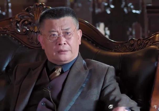 请大家来选角。笔者先选一位：许正廷，曾经演过《历史的天空》《绝对控制》等等。 