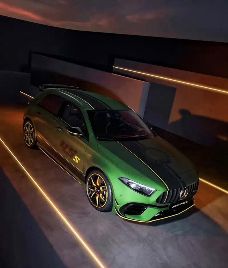 【梅赛德斯-AMG A 45 S 4MATIC+魔焰绿特别版上市 售59.46万
