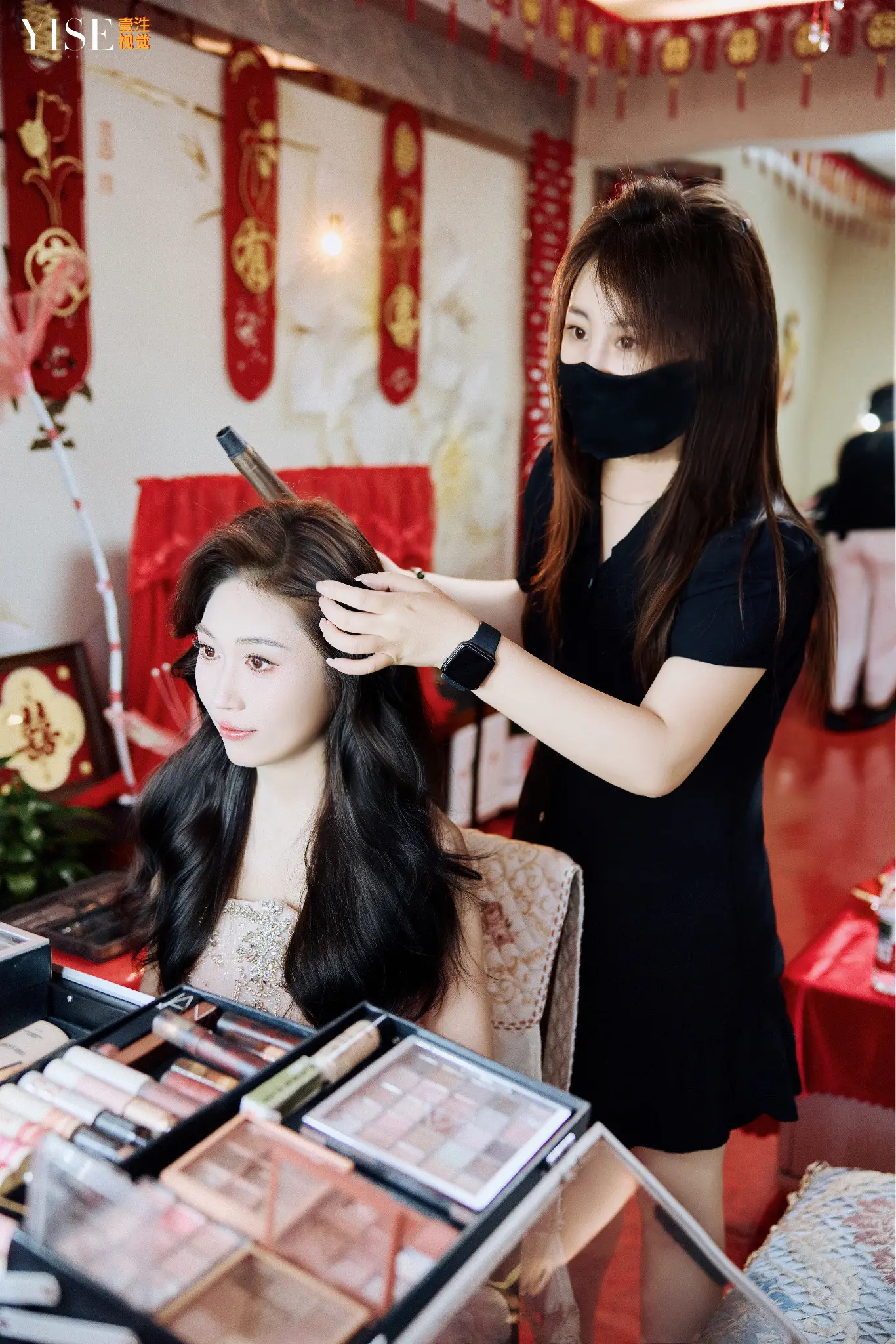 成年人闹钟一响 就不能再睡了 ＃新娘跟妆造型