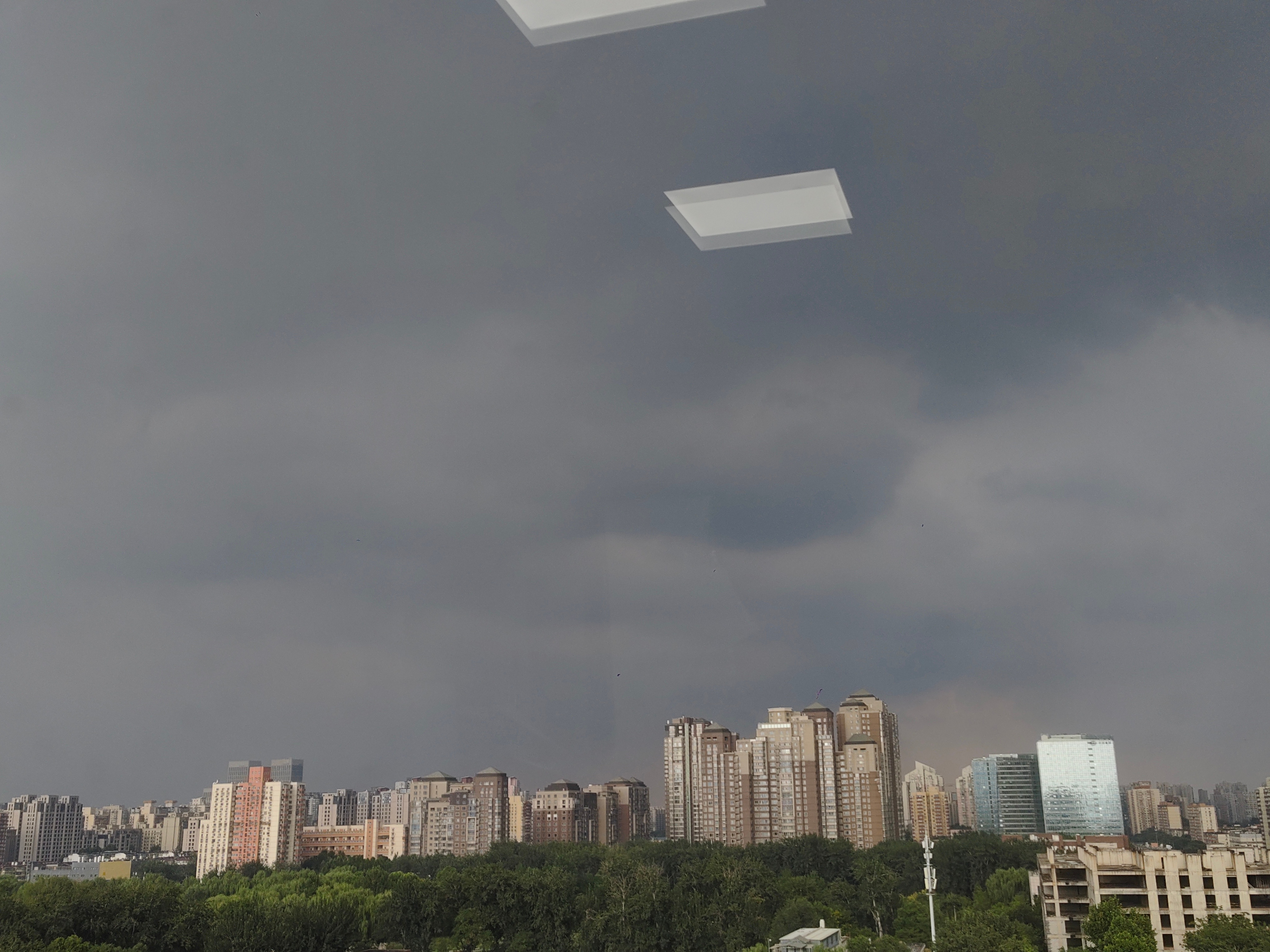 三点 蓝天白云现在 倾盆大雨 lucky的碎言碎语 北京