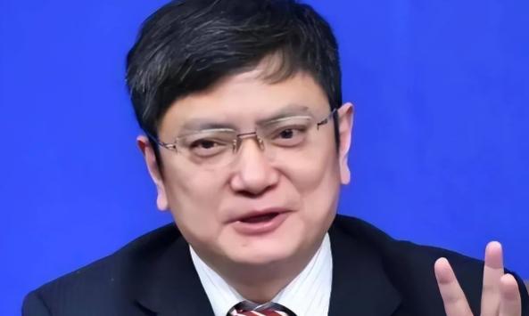 教育部出手了！将英语“踢出”高考，取消其主科地位？教育部回应一针见血！不曾想，螳