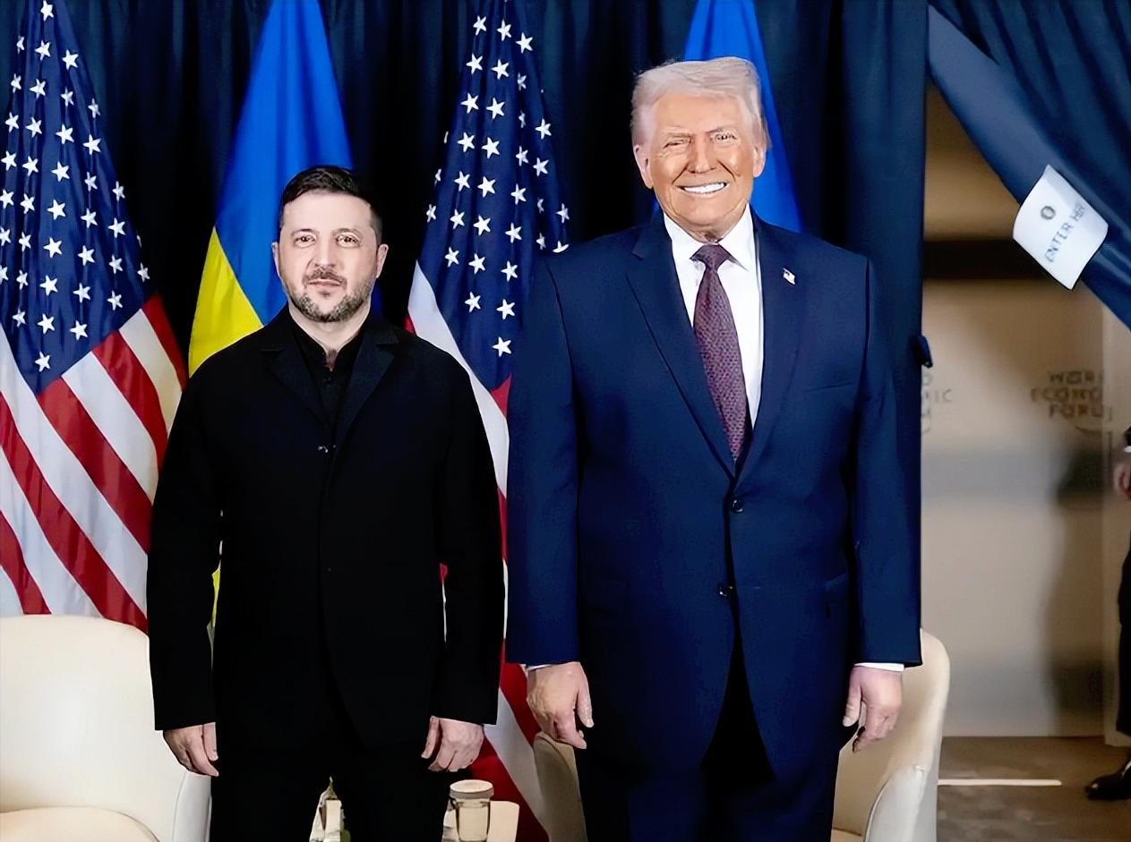 俄乌打了快三年，突然迎来最关键一天，达沃斯那边特朗普和泽连斯基闭门密聊1小时，前