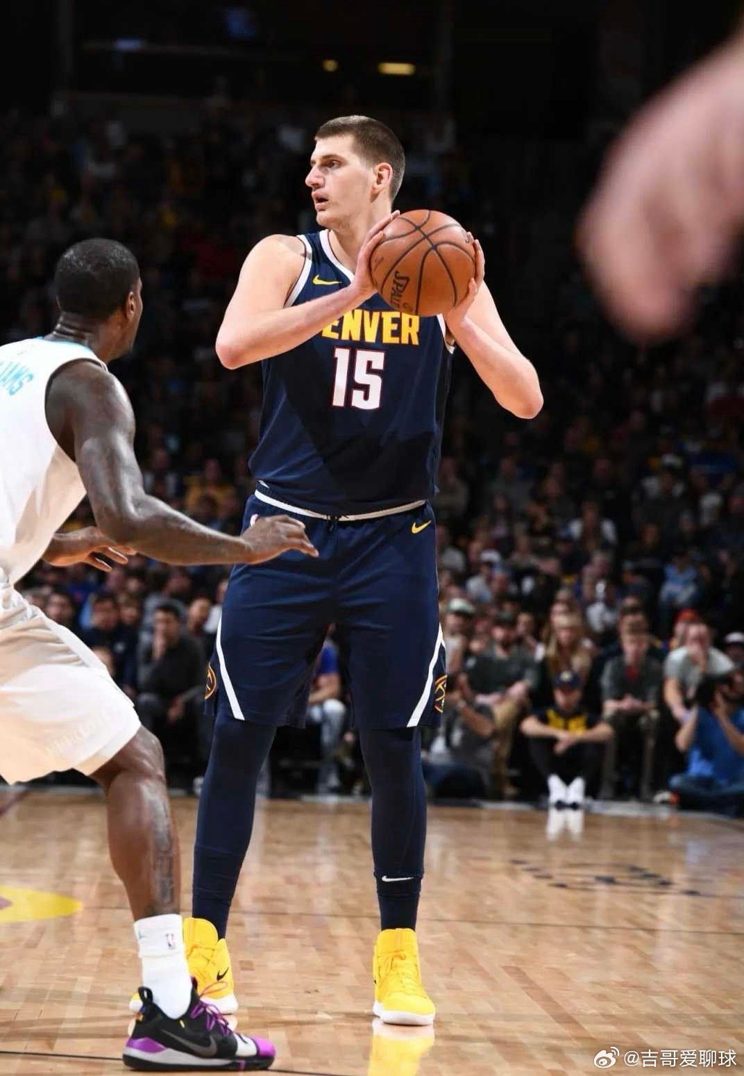 28日今天雷霆 vs 掘金这是一场堪称“西部榜首大战”的顶级强强对话！俄克拉荷马