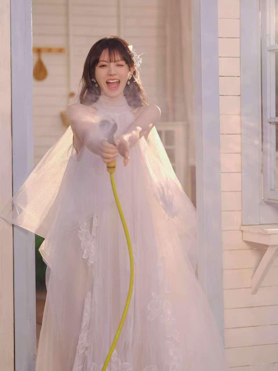 田曦薇花园精灵田曦薇每秒都生动 田曦薇花园精灵真的好美啊 