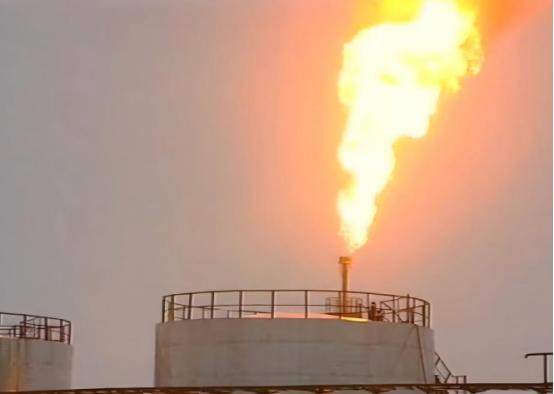 “你要脱钩，我先退场！”
 
欧盟已立法2027年全面禁止俄罗斯天然气，并打算一