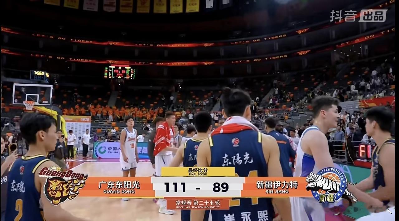 六天饮恨终雪耻，华南虎主场亮剑！广东111-89大胜新疆完成完美复仇

3月17