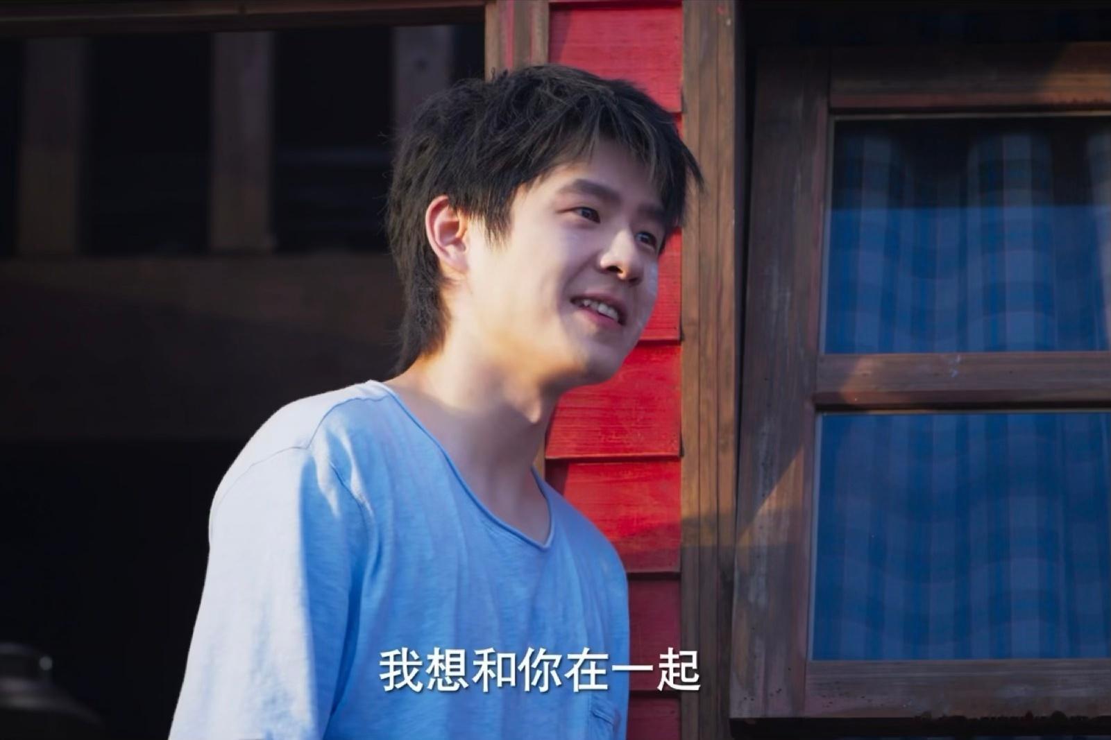 刘昊然告李兰迪的状海岛舒服日志 刷到这段互动直接笑出声，刘昊然还一直记着蓝粉那件
