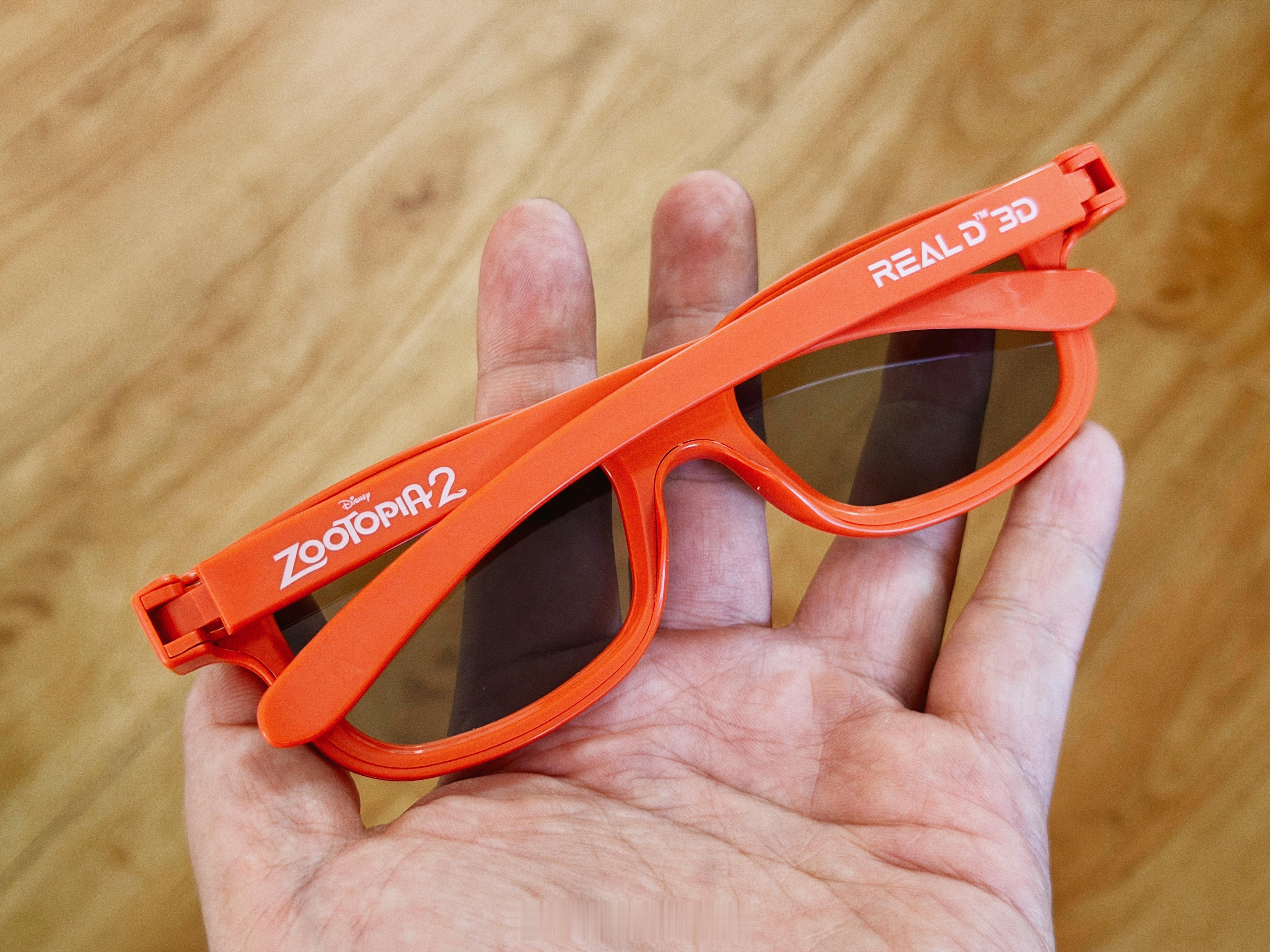 看了，今日二刷，早上刷的3D原版，晚上刷的中配版。建议看原版，建议看原版，建议看