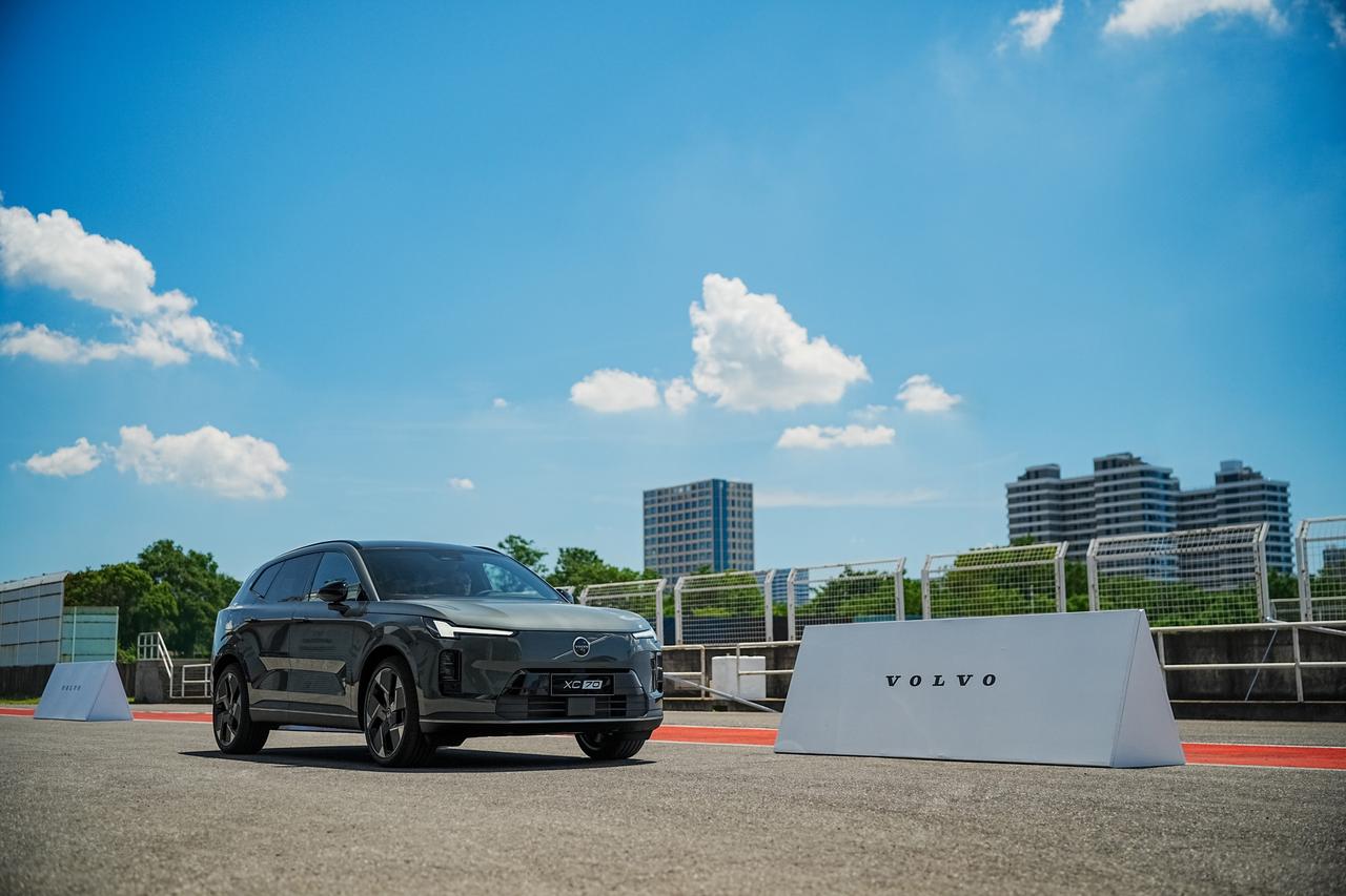 SUV领域再添新成员，沃尔沃全新XC70正式开启预售，预售价29.99万起，预售