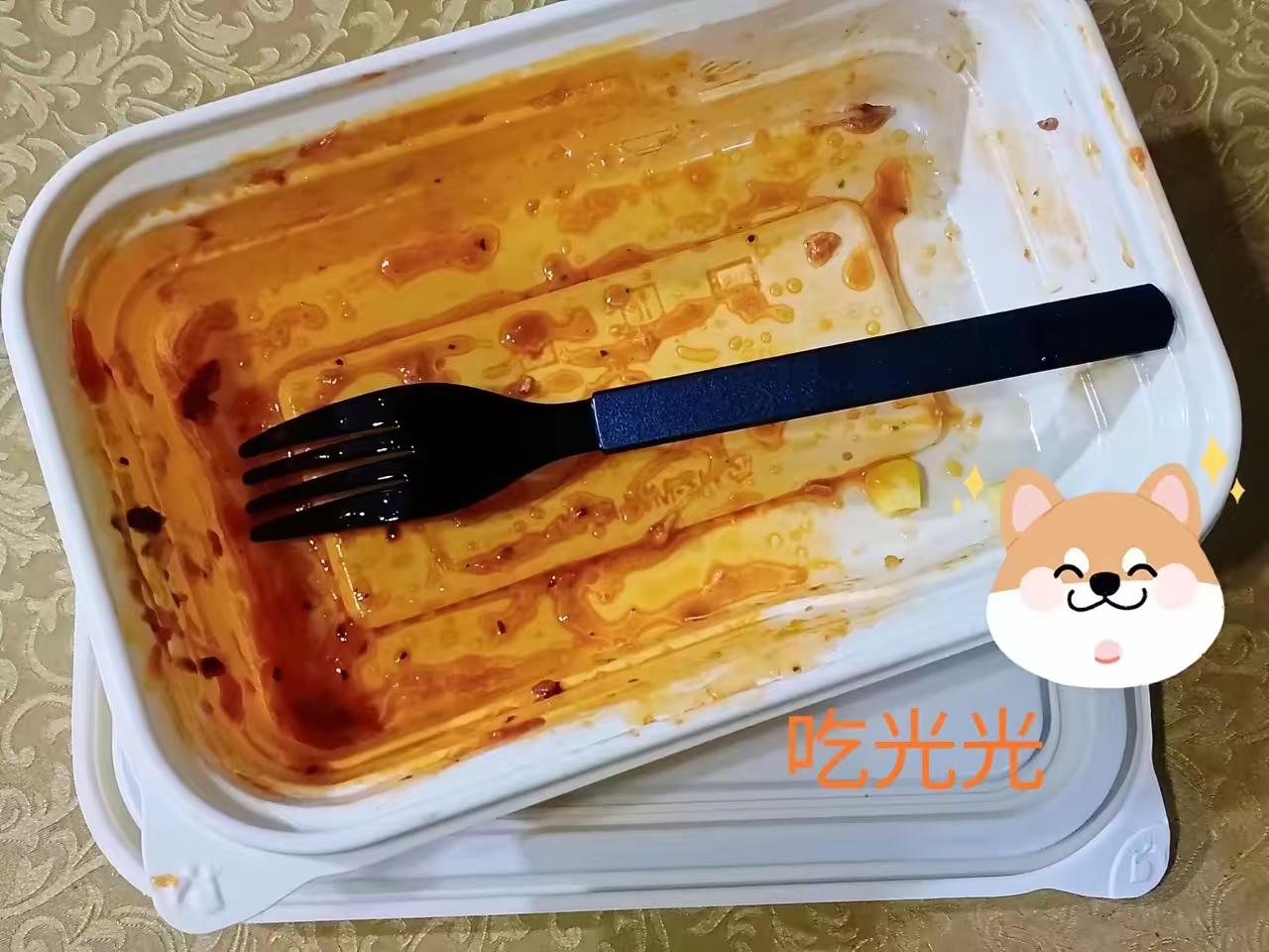 今天听我在北京送外卖的远房亲戚说，他最近在某快餐做专送，轻松过万。大概率是大型连