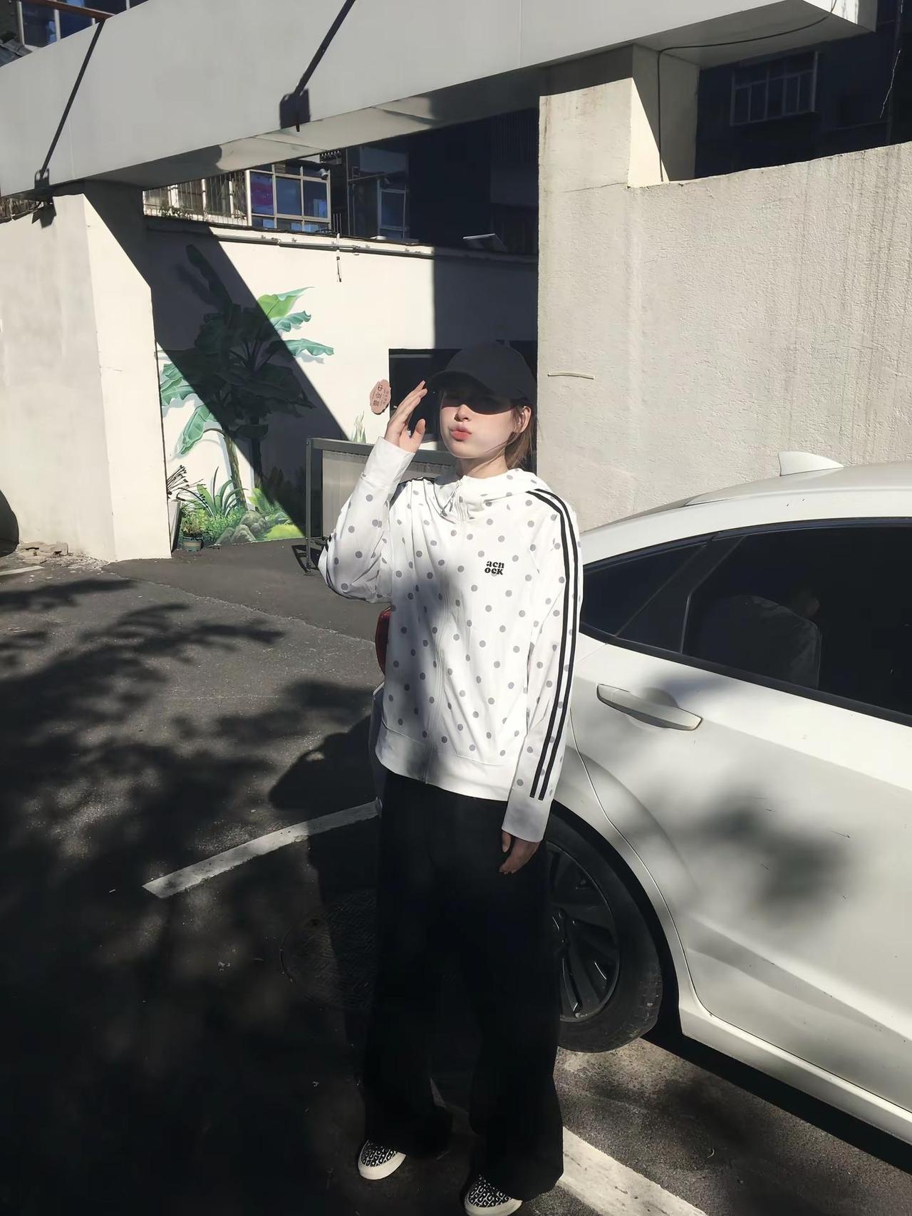 拦不住要走的风 也抓不住整片天空