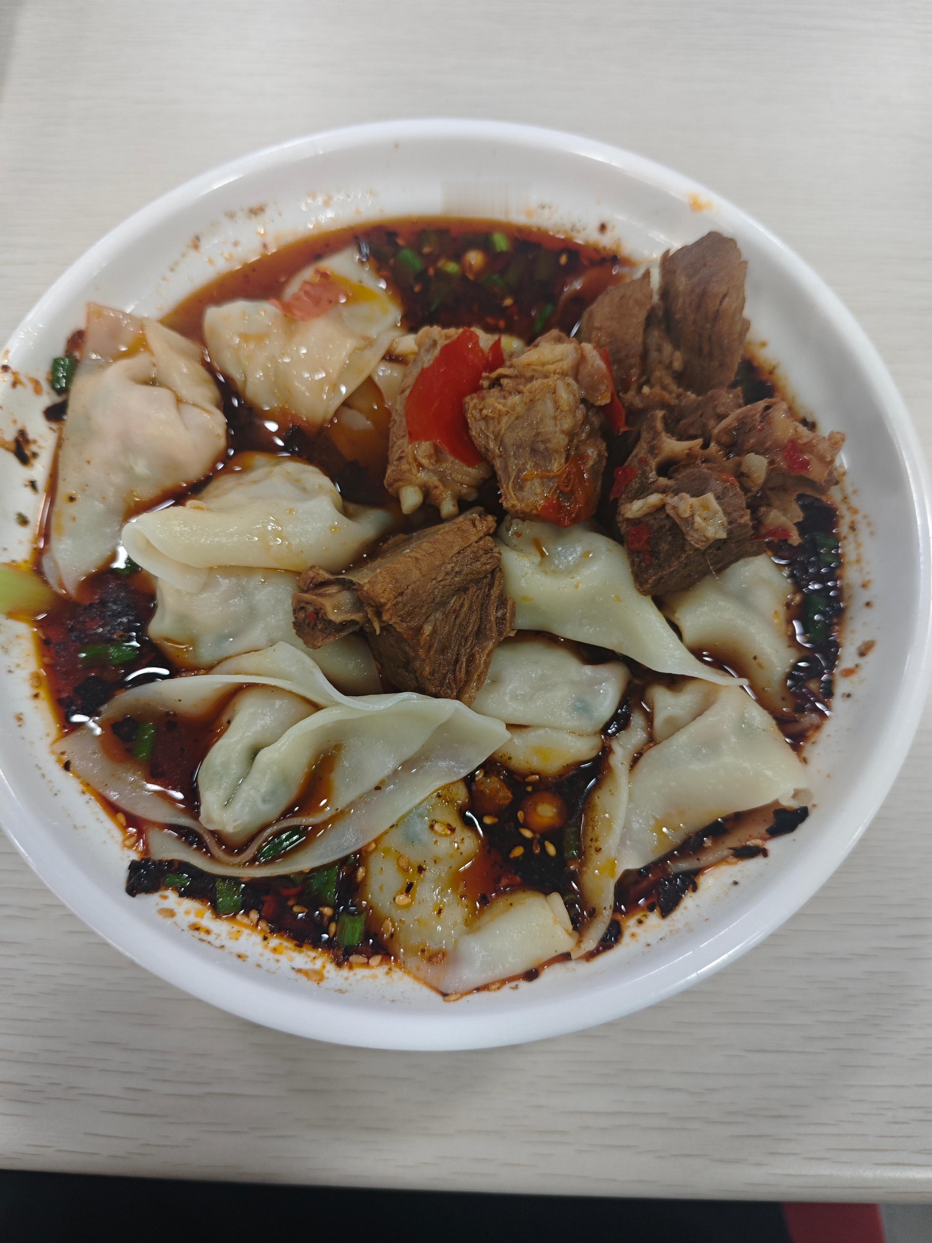 运动一下，出出汗；好好吃饭，又是忙碌的周一，充实；跑步开春健康跑打卡挑战即刻开跑