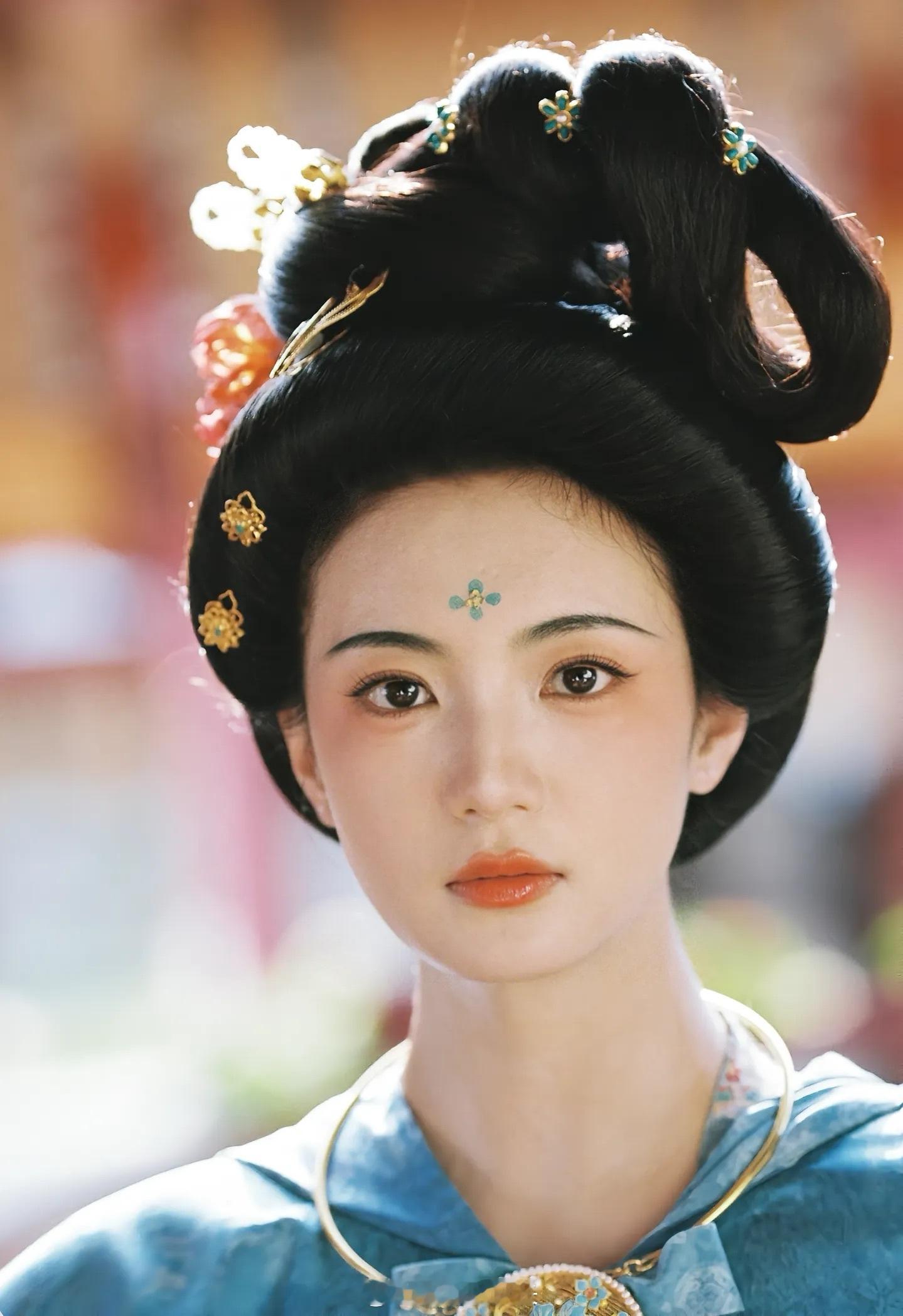 张雅钦原来是照着胖橘演幼贞张雅钦能把和自己性格迥异的幼贞演的这么好，原来是照着胖