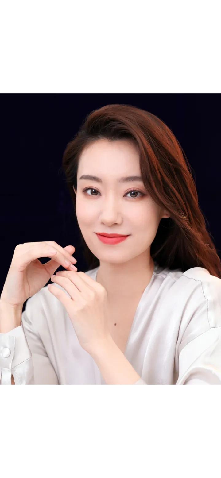 张小斐悬疑新片受热捧，演技稳定展现多样魅力

张小斐，这位在影视圈中逐渐崭露头角