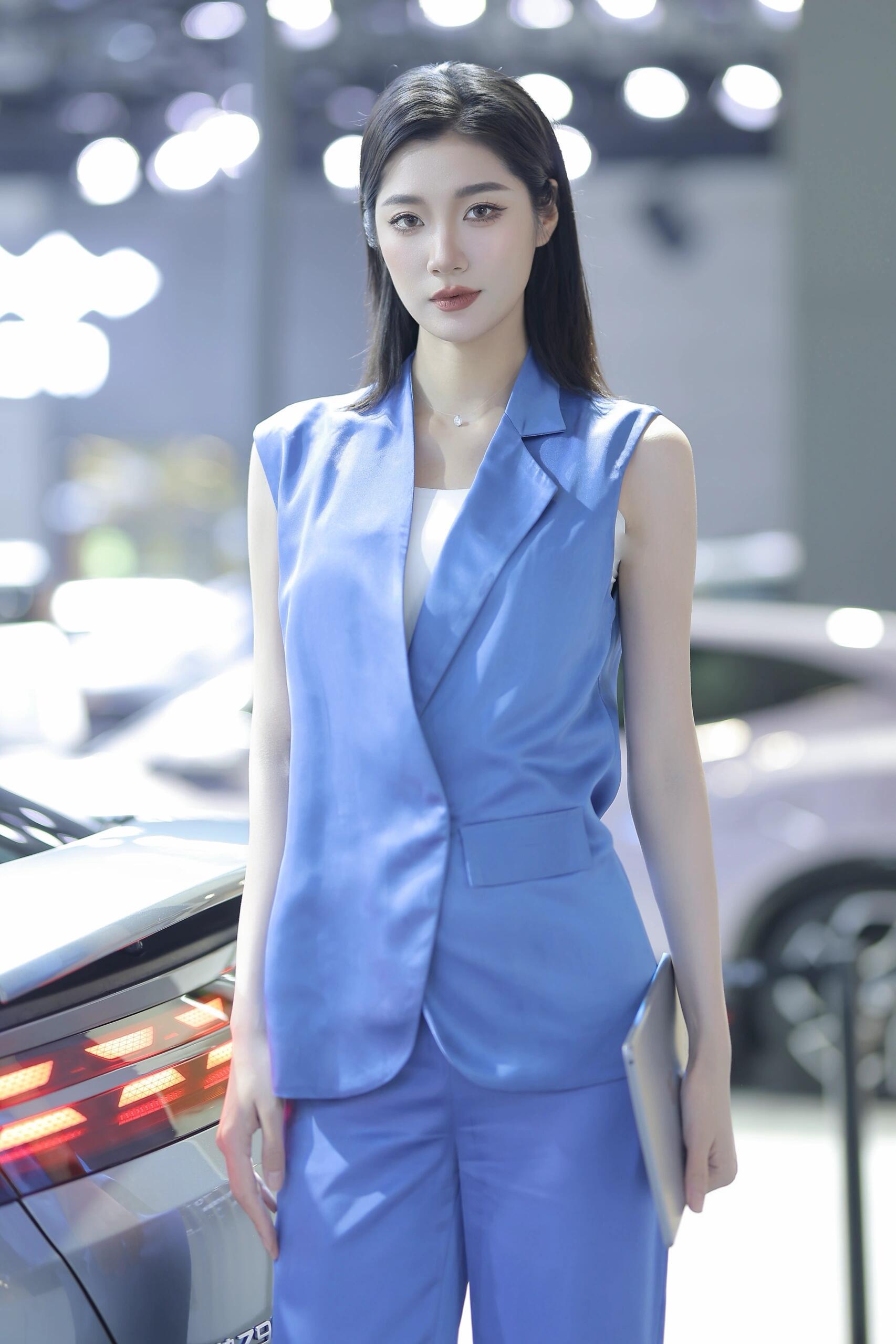 车模小姐姐 ​​​