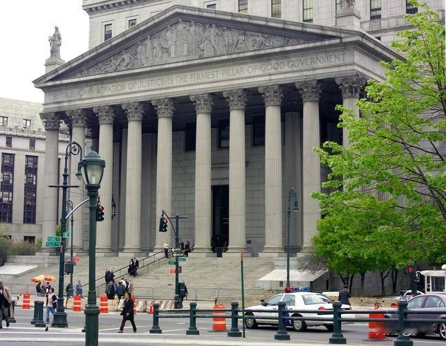 2026年1月3日，美国司法部长帕梅拉·邦迪宣布，委内瑞拉总统尼古拉斯·马杜罗及