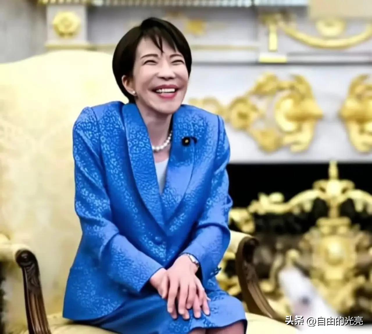 还真别说，这照片看起来还挺上镜的，就是不知道，要是她本国的人看到，会做何感想？