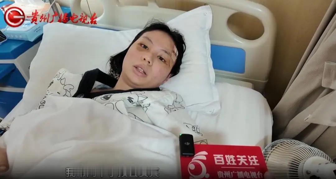 贵州贵阳，母女三人买菜遭车祸，母亲被卷入车底，小孩头骨骨折、肺出血，事发半个月竟