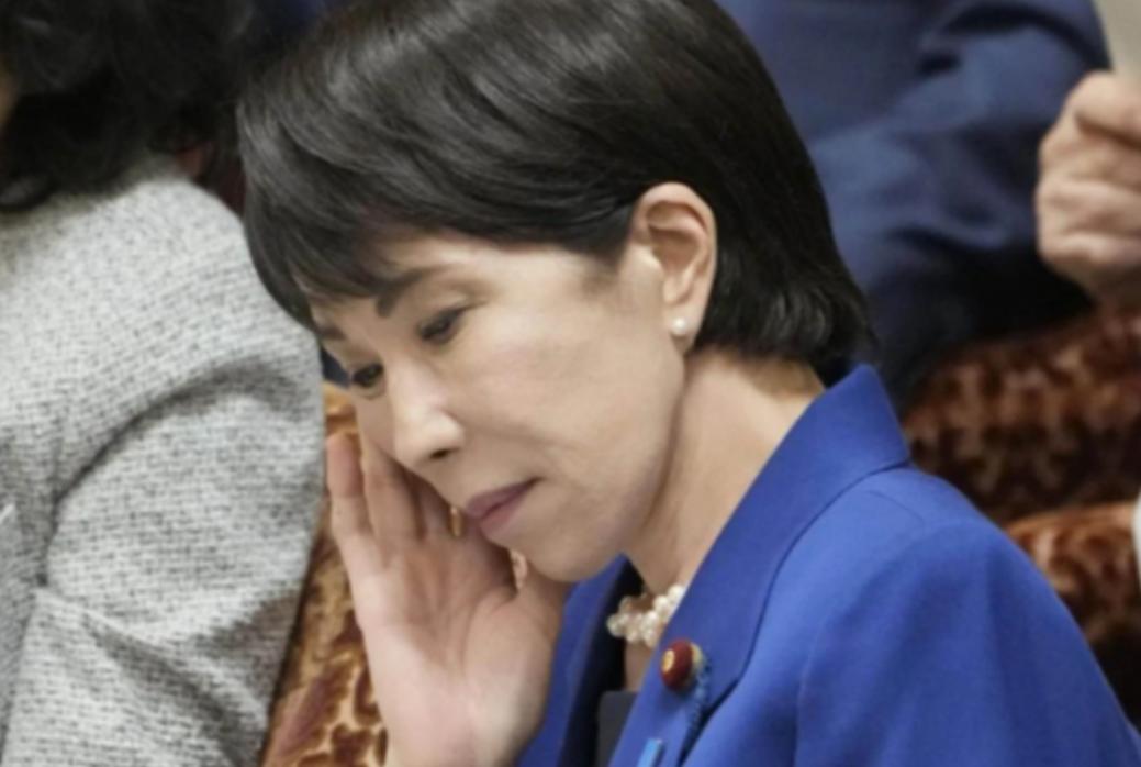 事态严重升级！中国对日本有新举动，力度前所未有。
由于日本首相高市早苗就属于中国