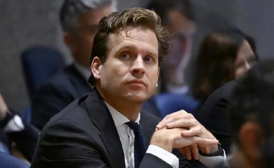 11月19日，荷兰公开对中方服软，声明中有一句话特别有意思！
 
荷兰这波突然服