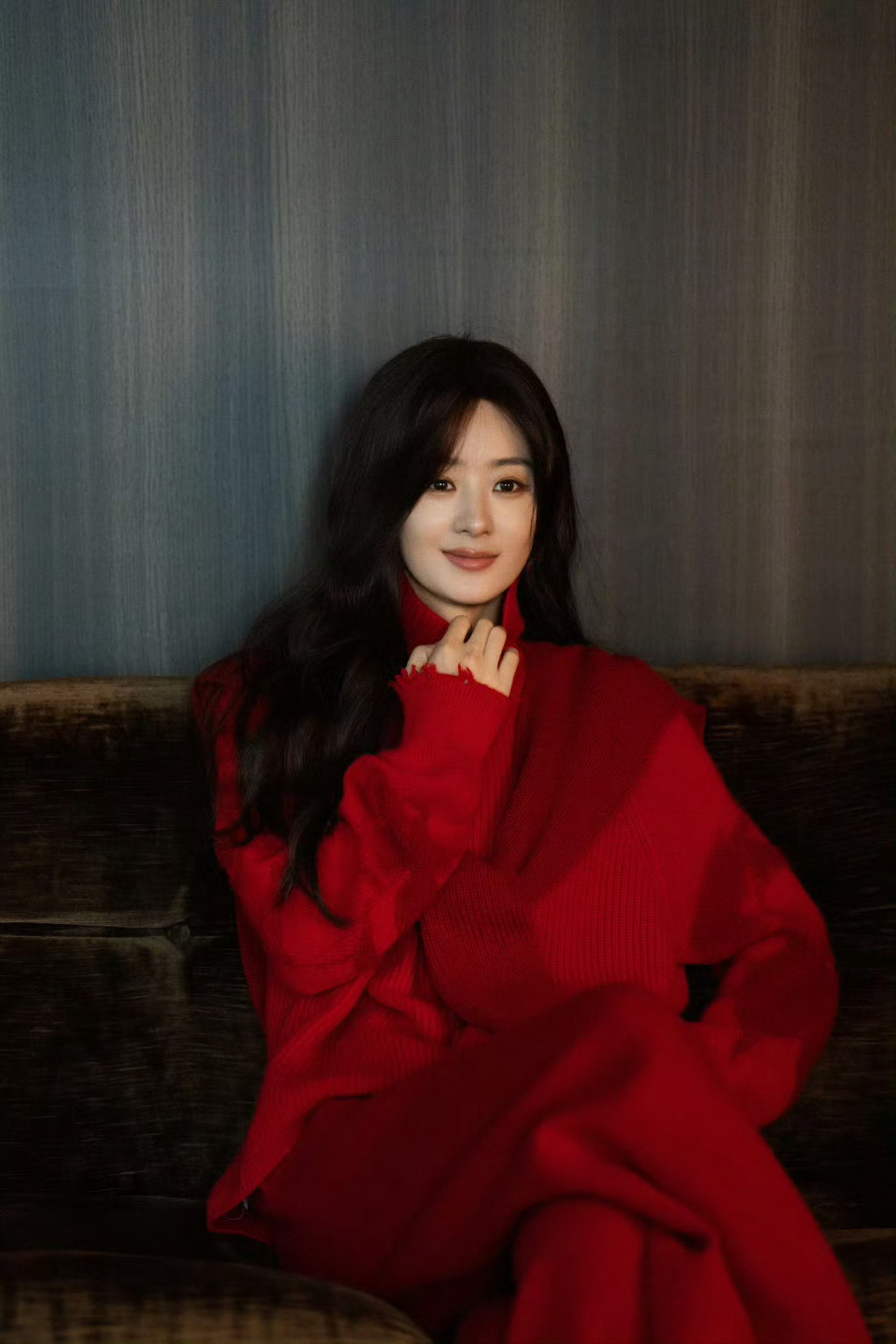 赵丽颖白鹿今天营业图都是一身红色，这是快要过年了吗