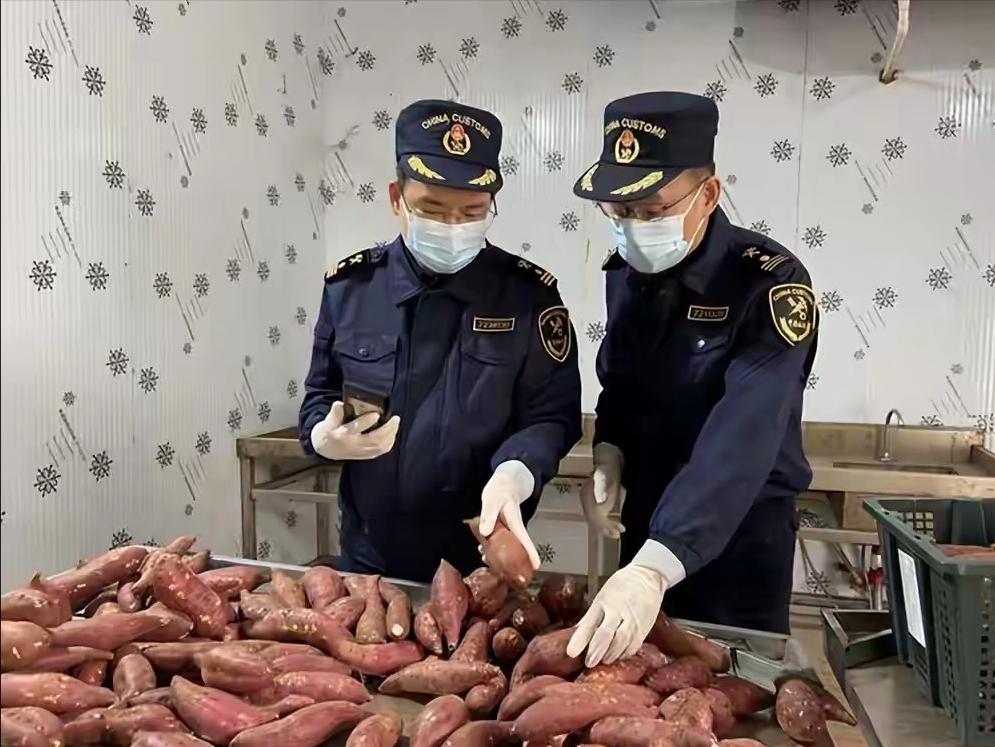令人触目惊心的隐秘黑幕被揭开！连日本当地人都不愿碰的核辐射风险区域零食，竟然通过