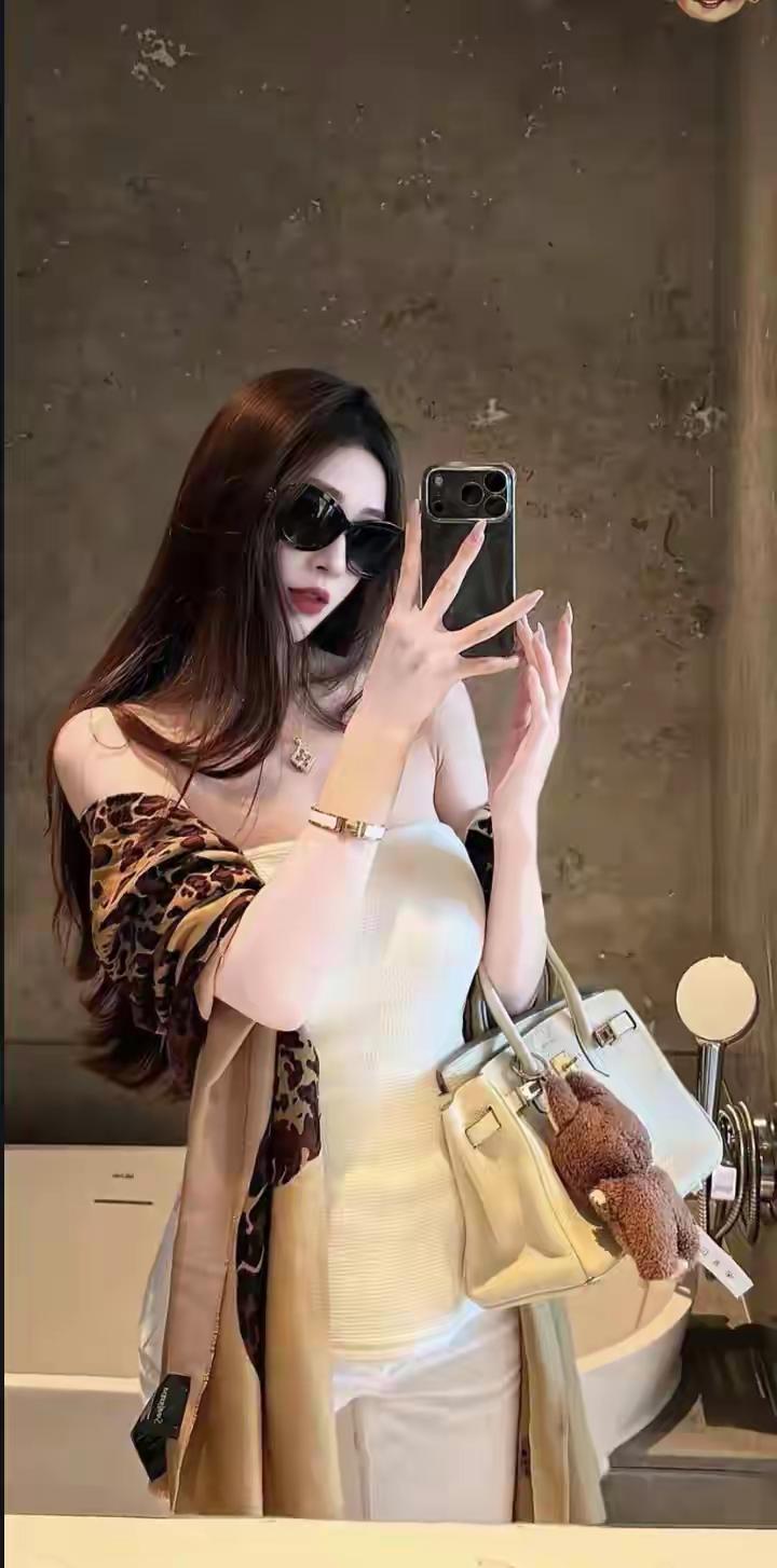 你确定你的工资能养的起你老婆