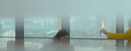 熟悉的她怎么颠成这样被《熟悉的她》预告惊艳到失语，苏心悦为复仇火力全开，剧情癫到