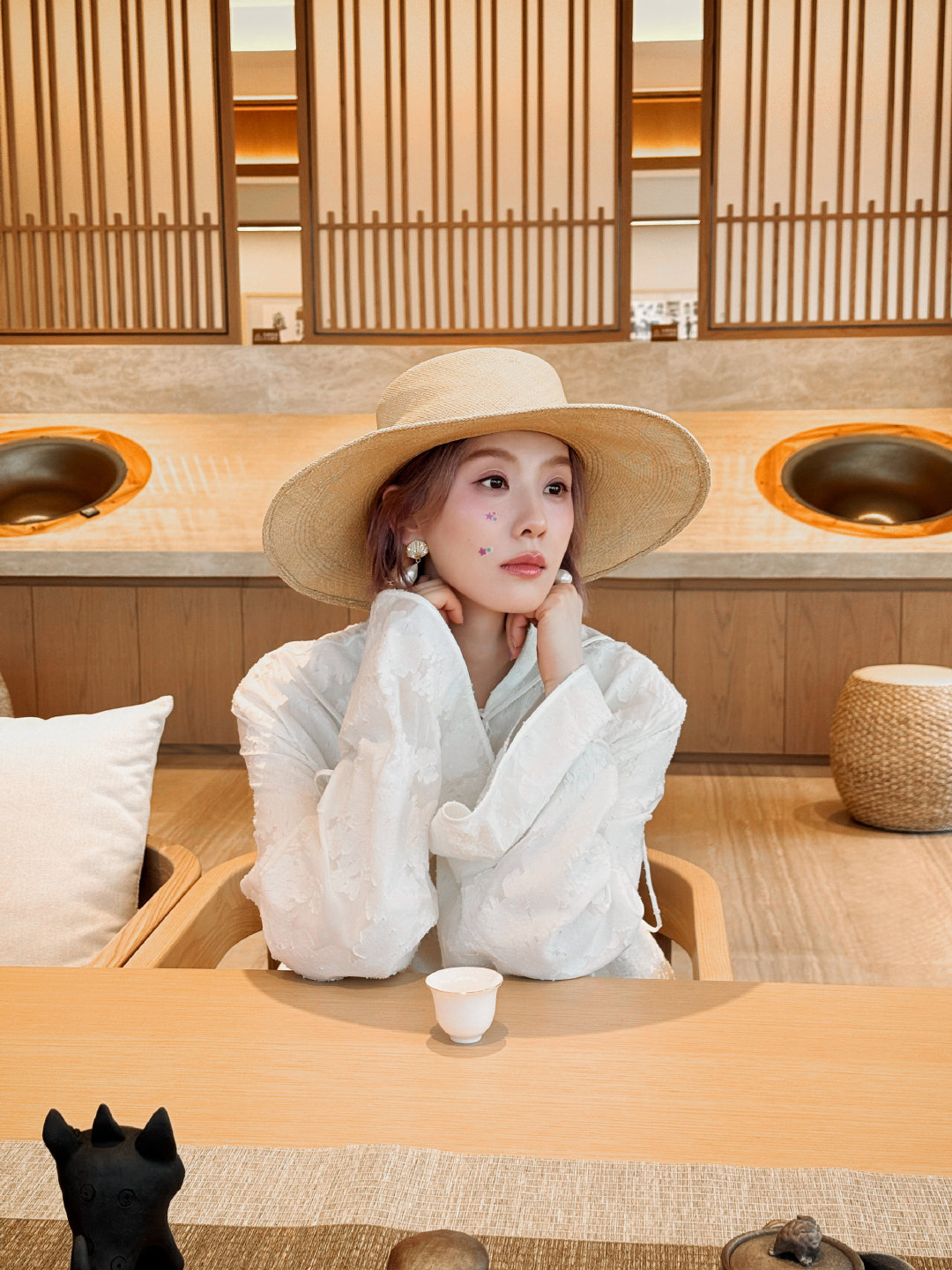 刘诗诗星星贴画刘诗诗脸上贴了星星 好美 