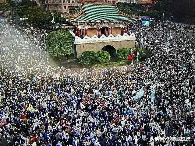 柯文哲造势场30万人震爆媒体，但当选机率为0！为何？一是为何人多？二是为何当选机