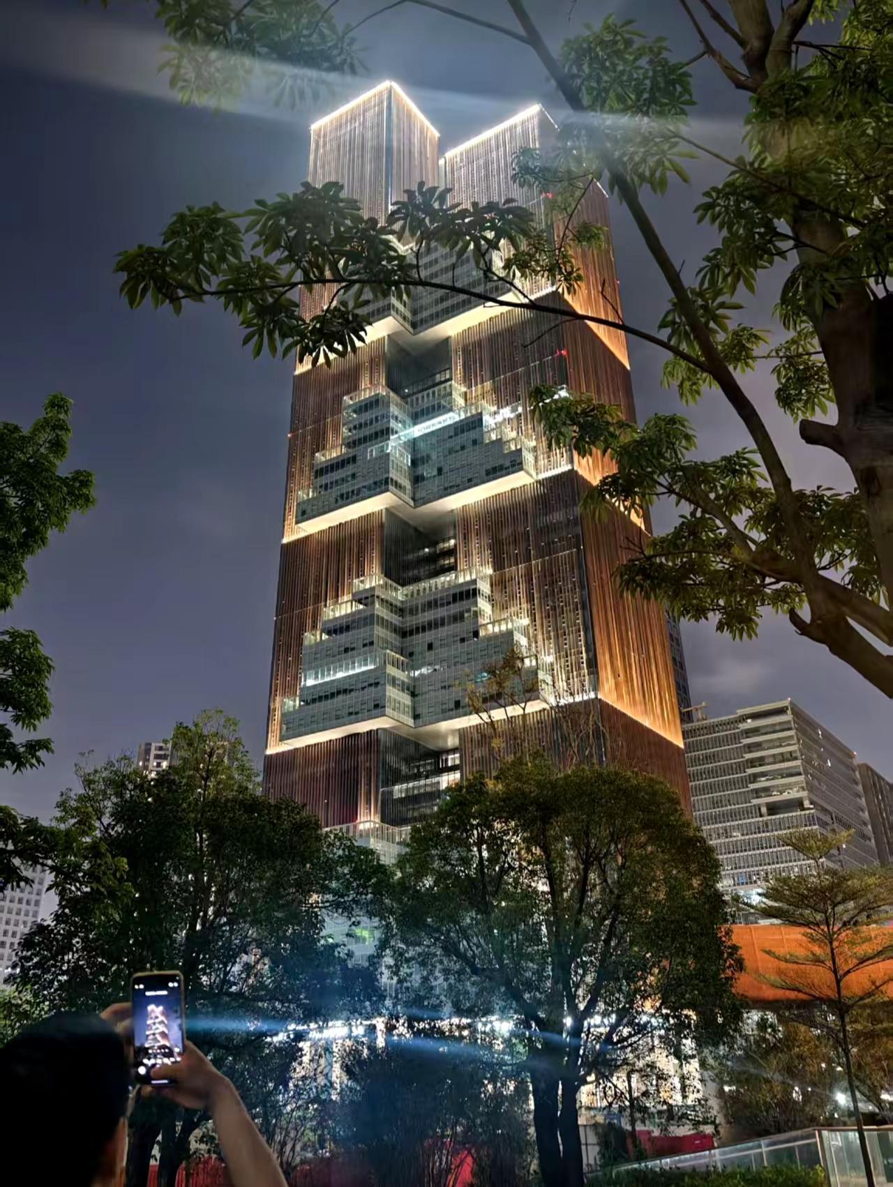 深圳万科云城，深圳魔幻摩天楼。吃喝玩乐分享计划 深圳万科云城，深圳夜景摩天楼地标