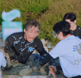 刘宇宁王玉雯说李乃文是戏霸机会留给有准备的李乃文地球超新鲜 别人玩游戏放松，李乃